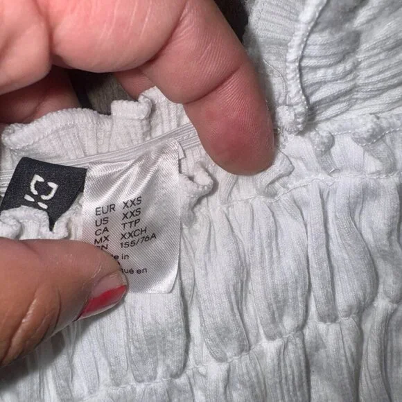 🤍 H&M White Smocked Ruffle Strap Top | XXS | NWT - Picture 3 of 3